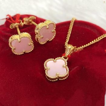 Clover Necklace and Earring set Pink