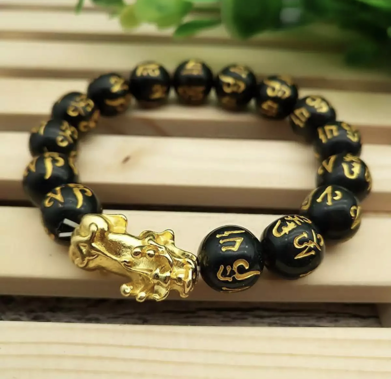 24Karat Chinese Piyao Gold and Obsidian Bracelet – The Blay